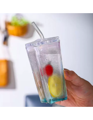 ​Colored Straw Cup